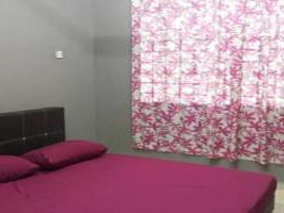 Taman Tanjung Minyak Villa Malacca Екстериор снимка